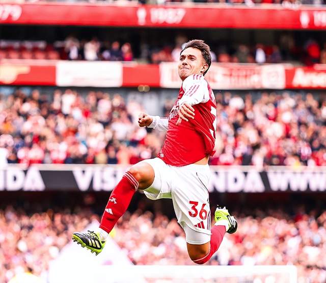 万欧元加盟, 英超第 万欧元加盟, 英超第